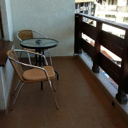 D50 Cedar 4 بانسكو